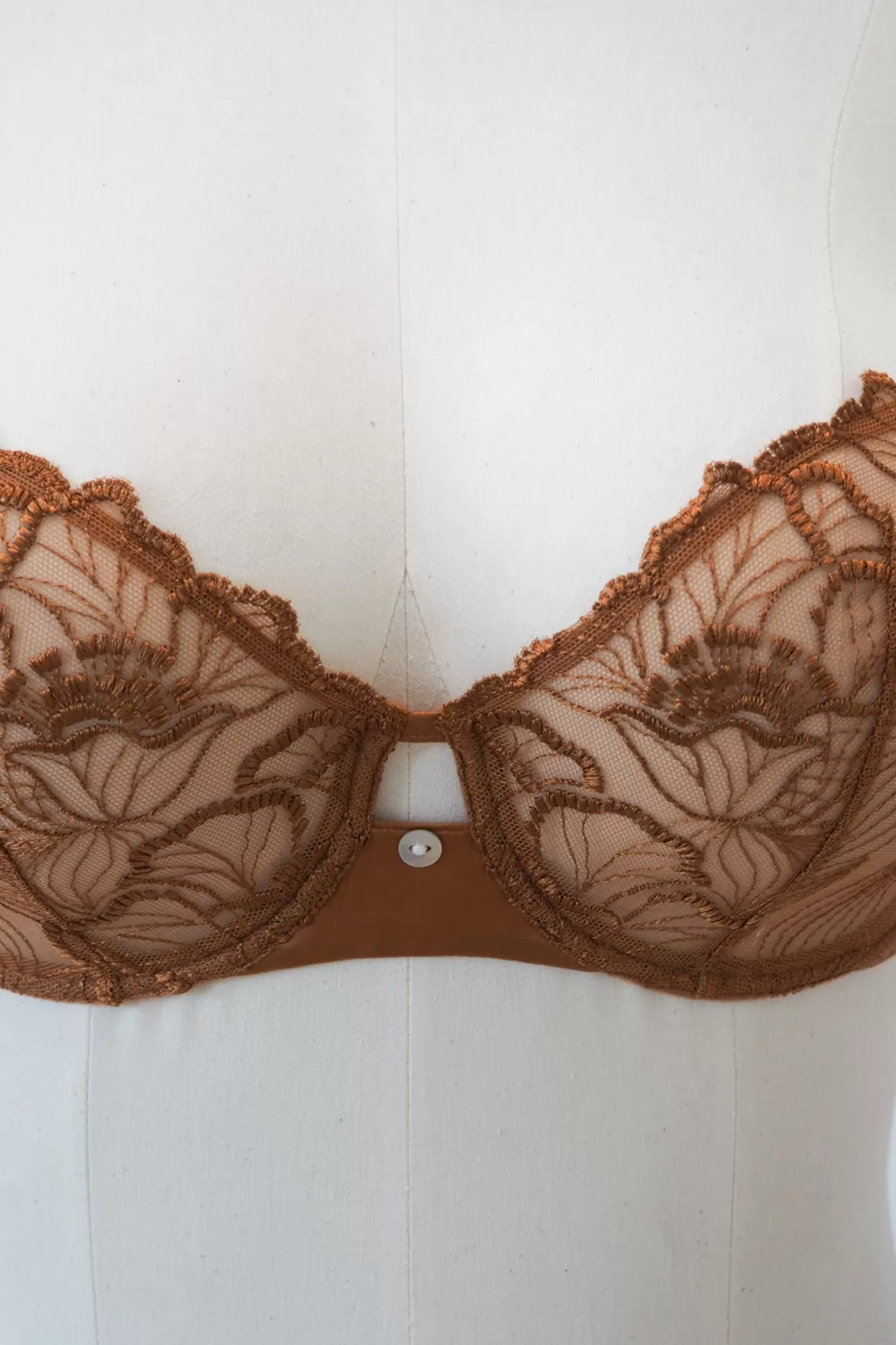 Maison Lejaby Flora*Soutien-Gorge Corbeille En Broderie Suisse Ocre Sienne