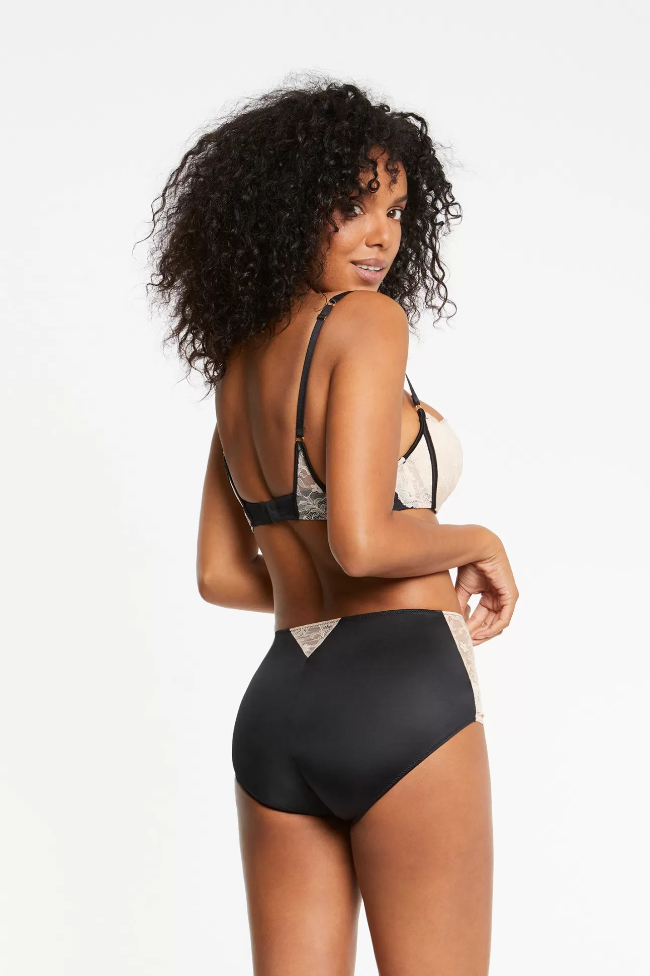 Maison Lejaby Corbeille Mousse*Soutien-Gorge Corbeille En Dentelle Et Lys Noir
