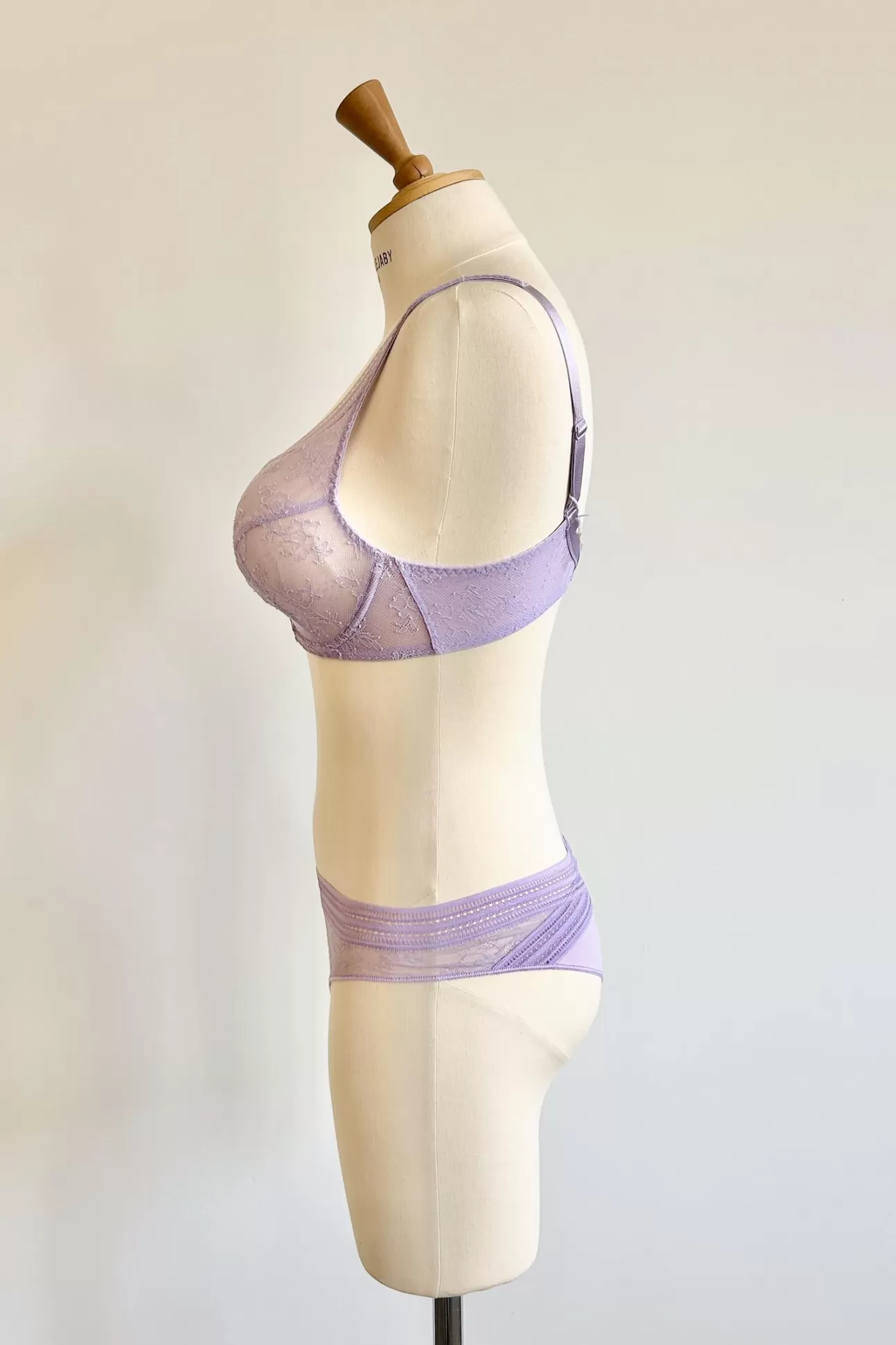 Maison Lejaby Miss Lejaby*Soutien-Gorge Triangle Grande Taille Parme En Dentelle Pensee